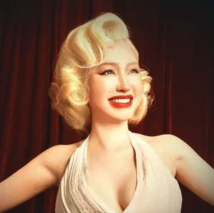 Iconic Transformation: Modern Influencer Channels Marilyn Monroe’s Timeless Hollywood Glamour - image 0