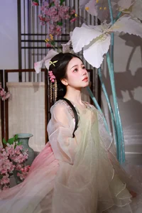 YiTuYu Art Language Vol.6862: Featuring the Graceful Xiao Du Tong Xue - image 16