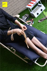 Elegant Mid-Calf Hosiery Collection Featuring Hua Hua - IESS SiZuBianDang 214 - image 2