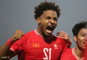 Vietnam National Team Triumphs Over Thailand: A Gallery of Iconic Match Highlights - image 2
