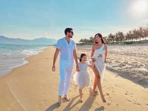 Balancing High Fashion and Family: The Journey of Vietnam’s Sexiest Supermodel - image 5