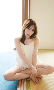 Sayuri Date Amakoi Diary Photo Book: A Beautiful Journey Through 61 Pages of Elegance and Charm - image 35