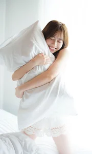 Sayuri Date Amakoi Diary Photo Book: A Beautiful Journey Through 61 Pages of Elegance and Charm - image 2