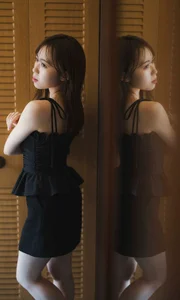 Sayuri Date Amakoi Diary Photo Book: A Beautiful Journey Through 61 Pages of Elegance and Charm - image 30