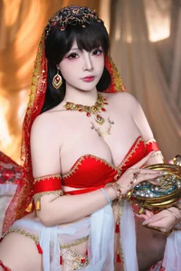 Stunning Loulan Dream Cosplay Part 02 by Yuuhui: A Visual Journey Through Ancient Silk Road Aesthetics - image 1