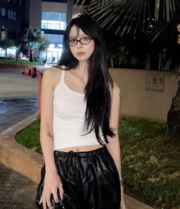 The Stunning Beauty of MisThy's Long-Term Partner: A Seven-Year Journey - image 6