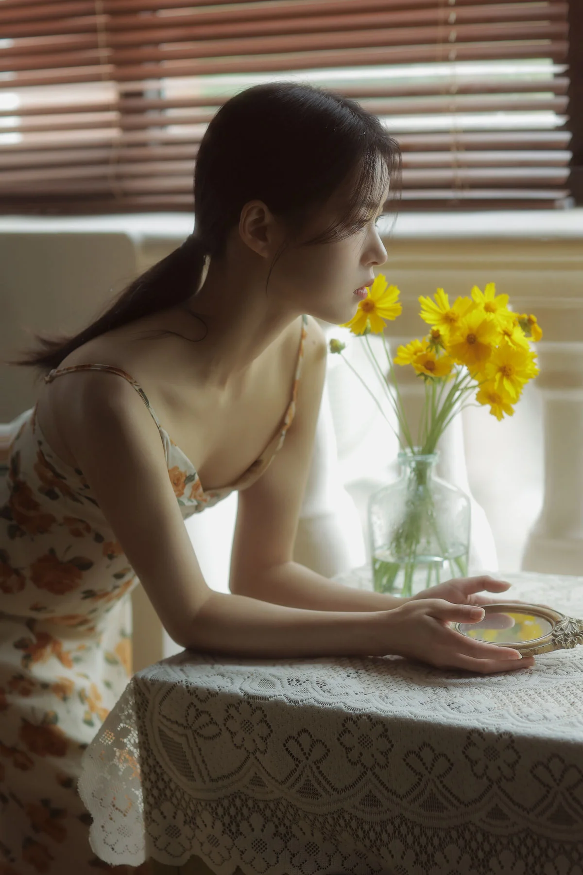 Artistic Portraits of Xiao Yang in YiTuYu Art Language Vol.7056: A Captivating Visual Journey