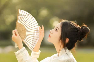 Modern Muse: O1ne Wan Featured in YiTuYu Art Language Vol.6418 - image 5