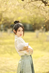 Modern Muse: O1ne Wan Featured in YiTuYu Art Language Vol.6418 - image 3
