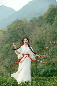 YiTuYu Art Language Vol.6382: Exploring Contemporary Style with Jiao Yi Zhi Sui Sui - image 3