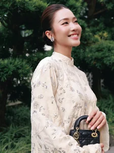 Kha Ngan radiates pure elegance in a traditional Vietnamese Ao Dai - image 6