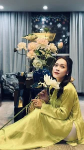 Inside Editor Hoang Trang’s Dreamy Home Filled with Beautiful Lotus Blossoms - image 1