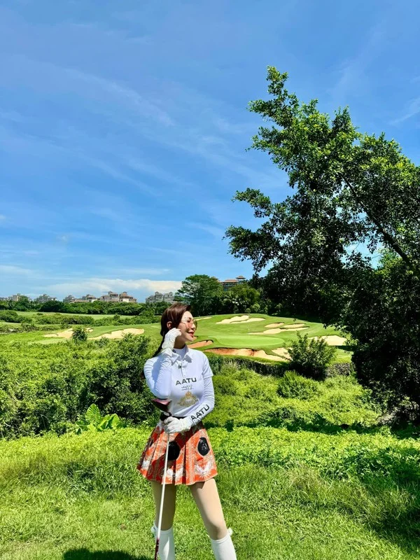 VTVcab MC Reveals Her Age-Defying Beautiful Mother