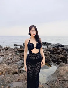 Multilingual Laotian Influencer Captivates Social Media with Stunning Bikini Photos - image 4