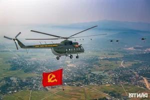 Vietnam Air Force Helicopter Flyover Commemorates Historic Dien Bien Phu Victory - image 13