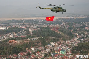 Vietnam Air Force Helicopter Flyover Commemorates Historic Dien Bien Phu Victory - image 16