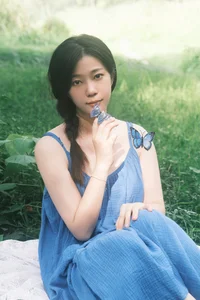 YiTuYu Art Language Vol.4594: Artistic Photography Featuring Bo Cai San Ming Zhi - image 2