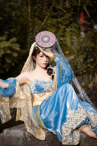 YiTuYu Art Language Vol.4487: A Masterpiece Featuring Model Yuan Yuan - image 4