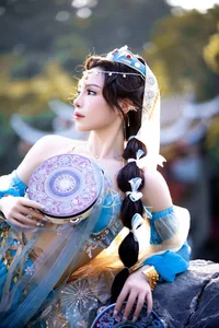 YiTuYu Art Language Vol.4487: A Masterpiece Featuring Model Yuan Yuan - image 3