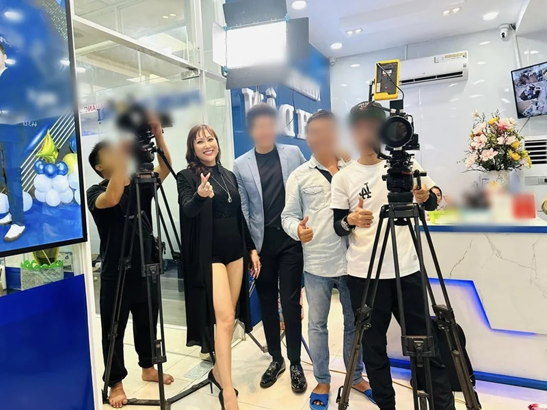 Phi Thanh Van’s Dramatic Aesthetic Journey: Understanding the Transformation and Confidence of Vietnam’s Famous Personality After 21 Procedures