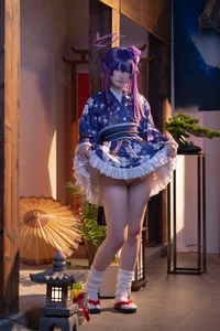 Ethereal New Year Elegance: Lunananya’s Stunning Igusa Haruka Cosplay from Blue Archive - image 19