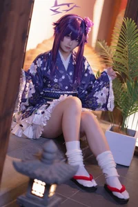 Ethereal New Year Elegance: Lunananya’s Stunning Igusa Haruka Cosplay from Blue Archive - image 5