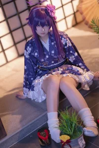 Ethereal New Year Elegance: Lunananya’s Stunning Igusa Haruka Cosplay from Blue Archive - image 1