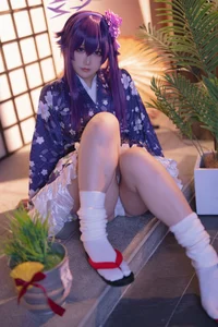 Ethereal New Year Elegance: Lunananya’s Stunning Igusa Haruka Cosplay from Blue Archive - image 17