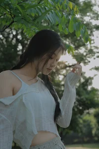 Exploring the Aesthetic of YITUYU Art Language: The Wild Girl June 2024 Collection - image 18