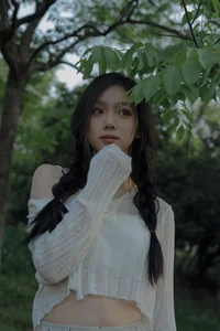 Exploring the Aesthetic of YITUYU Art Language: The Wild Girl June 2024 Collection - image 6
