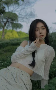 Exploring the Aesthetic of YITUYU Art Language: The Wild Girl June 2024 Collection - image 12