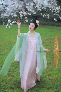 YiTuYu Art Language Vol.6735: Exploring the Aesthetic World of Mu Mu - image 2