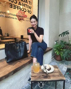 Mastering Monochrome Style: Elegant Black and White Outfit Inspiration from Fashion Icon Mai Ngoc - image 4