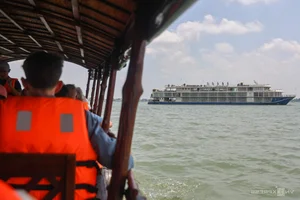Luxury Mekong River Cruise: Experience Southeast Asia on a $6 Million High-End Vessel - image 10