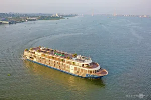 Luxury Mekong River Cruise: Experience Southeast Asia on a $6 Million High-End Vessel - image 3