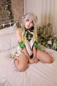 Ethereal Wisdom: Mumu Momo Captures the Divine Essence of Nahida in Stunning Cosplay - image 7