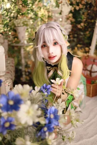 Ethereal Wisdom: Mumu Momo Captures the Divine Essence of Nahida in Stunning Cosplay - image 5
