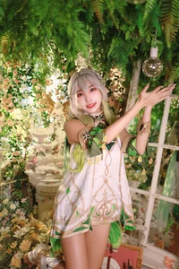 Ethereal Wisdom: Mumu Momo Captures the Divine Essence of Nahida in Stunning Cosplay - image 12