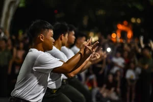 Spectacular Martial Arts and Drill Exhibition by the CAND Guard Force in Hanoi - image 3