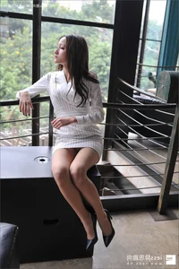 Xiao Xiao Black Silk Goddess: IESS 119 Hosiery Fashion Showcase - image 29