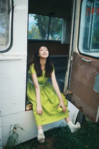Artistic Portraits in Dali: Xiao U for YiTuYu Art Language Vol.9132 - Vintage Bus Aesthetic - image 9