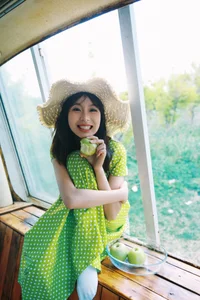 Artistic Portraits in Dali: Xiao U for YiTuYu Art Language Vol.9132 - Vintage Bus Aesthetic - image 1