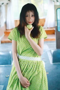 Artistic Portraits in Dali: Xiao U for YiTuYu Art Language Vol.9132 - Vintage Bus Aesthetic - image 0