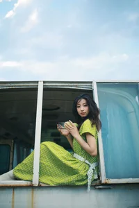 Artistic Portraits in Dali: Xiao U for YiTuYu Art Language Vol.9132 - Vintage Bus Aesthetic - image 4