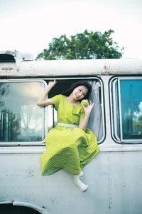 Artistic Portraits in Dali: Xiao U for YiTuYu Art Language Vol.9132 - Vintage Bus Aesthetic - image 13