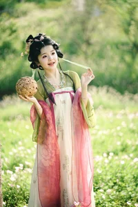 Captivating Visuals in YiTuYu Art Language Vol.7285 Featuring Xiao Yu - image 18