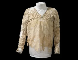 Timeless Elegance: Exploring the Sophisticated Fashion and Exquisite Craftsmanship of Ancient Civilizations - image 5