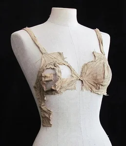 Timeless Elegance: Exploring the Sophisticated Fashion and Exquisite Craftsmanship of Ancient Civilizations - image 9
