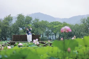 Elegance Redefined: YiTuYu Art Language Vol.7696 Featuring Jun Ru - image 2