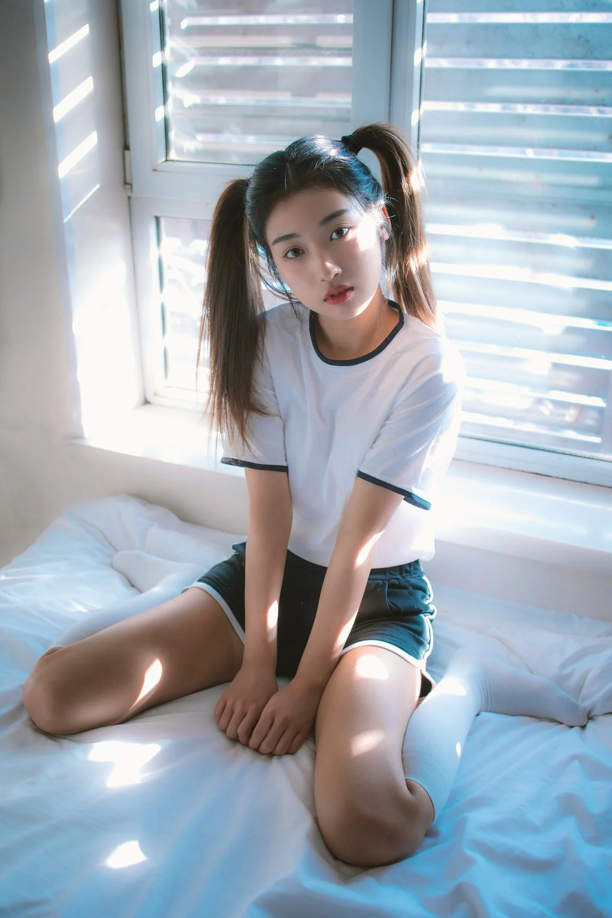 Artistic Portraits: YiTuYu Art Language Vol.4438 Showcasing Wen Wen